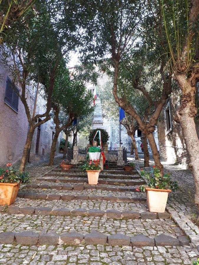 A Casa Di Lino Apartment Sermoneta Exterior photo